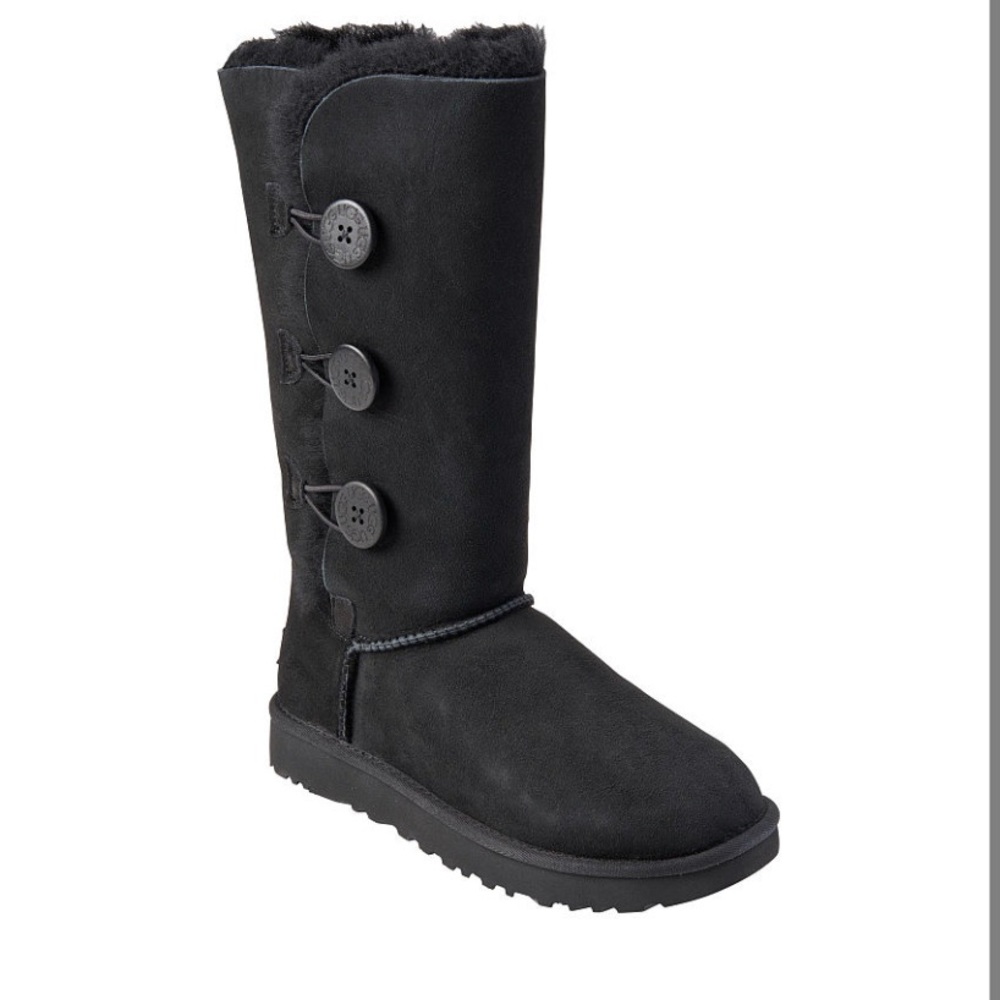Uggs Bailey button